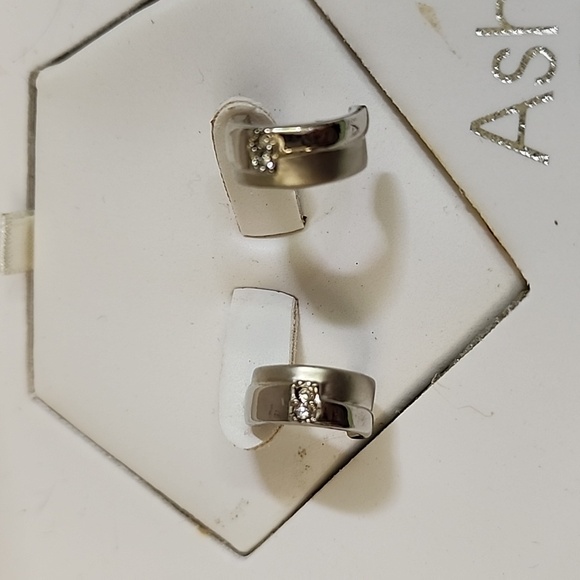 Ashley Princess Choice Jewelry Set - Picture 3 of 4